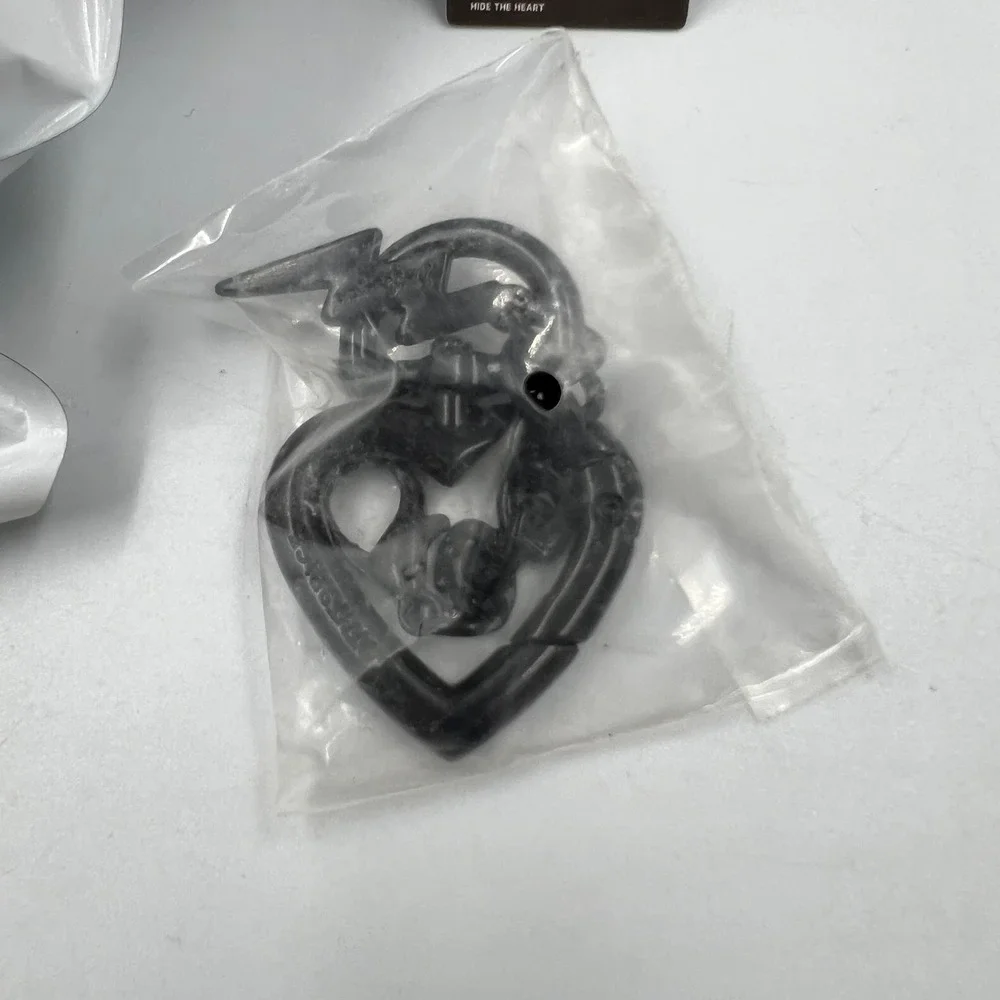 TNTSPACE Rayan Born to Explore Hide the Hurt Confirmed Mini Figure Sealed Bag